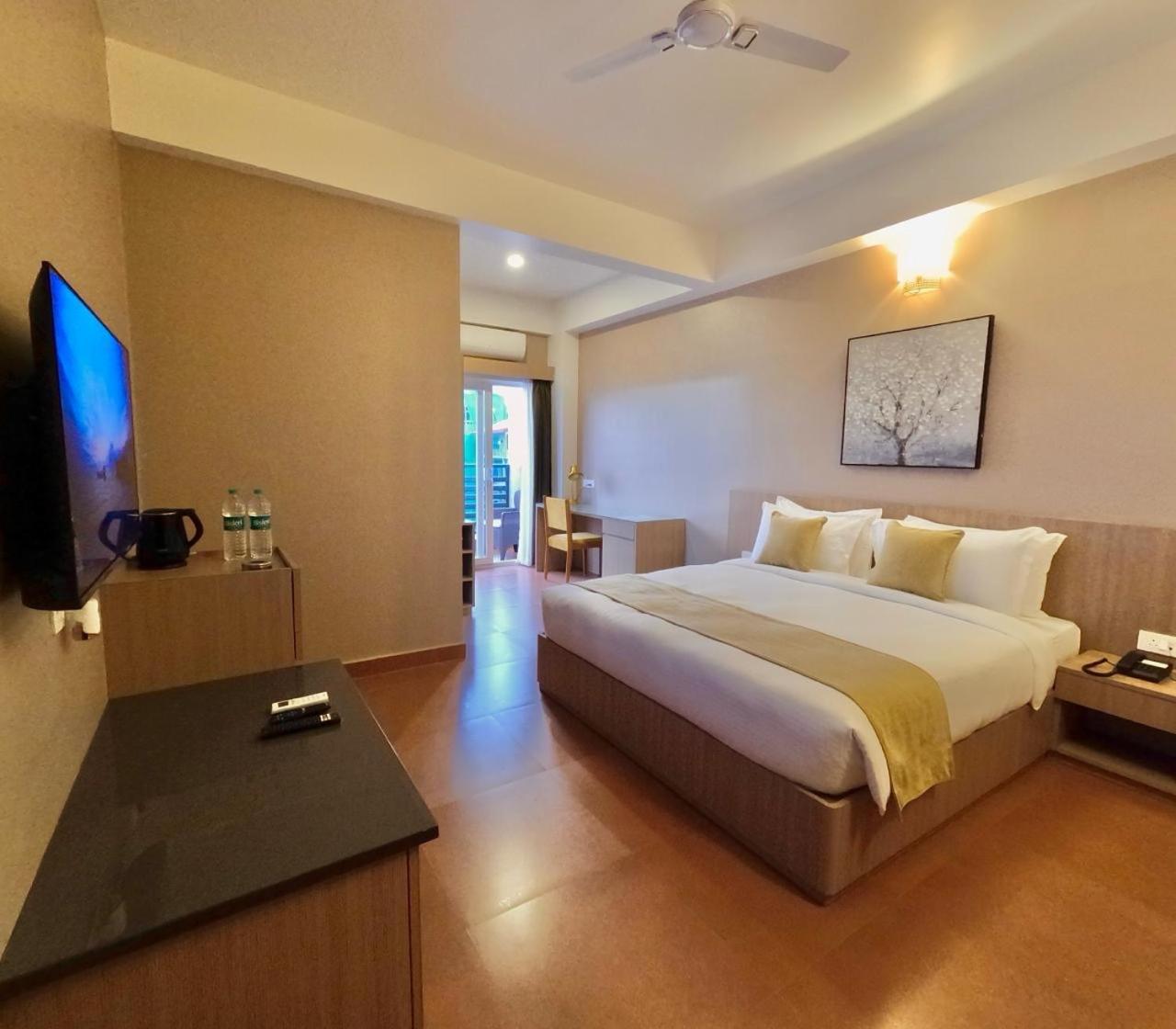 Hotel The Dibrugarh Address Esterno foto
